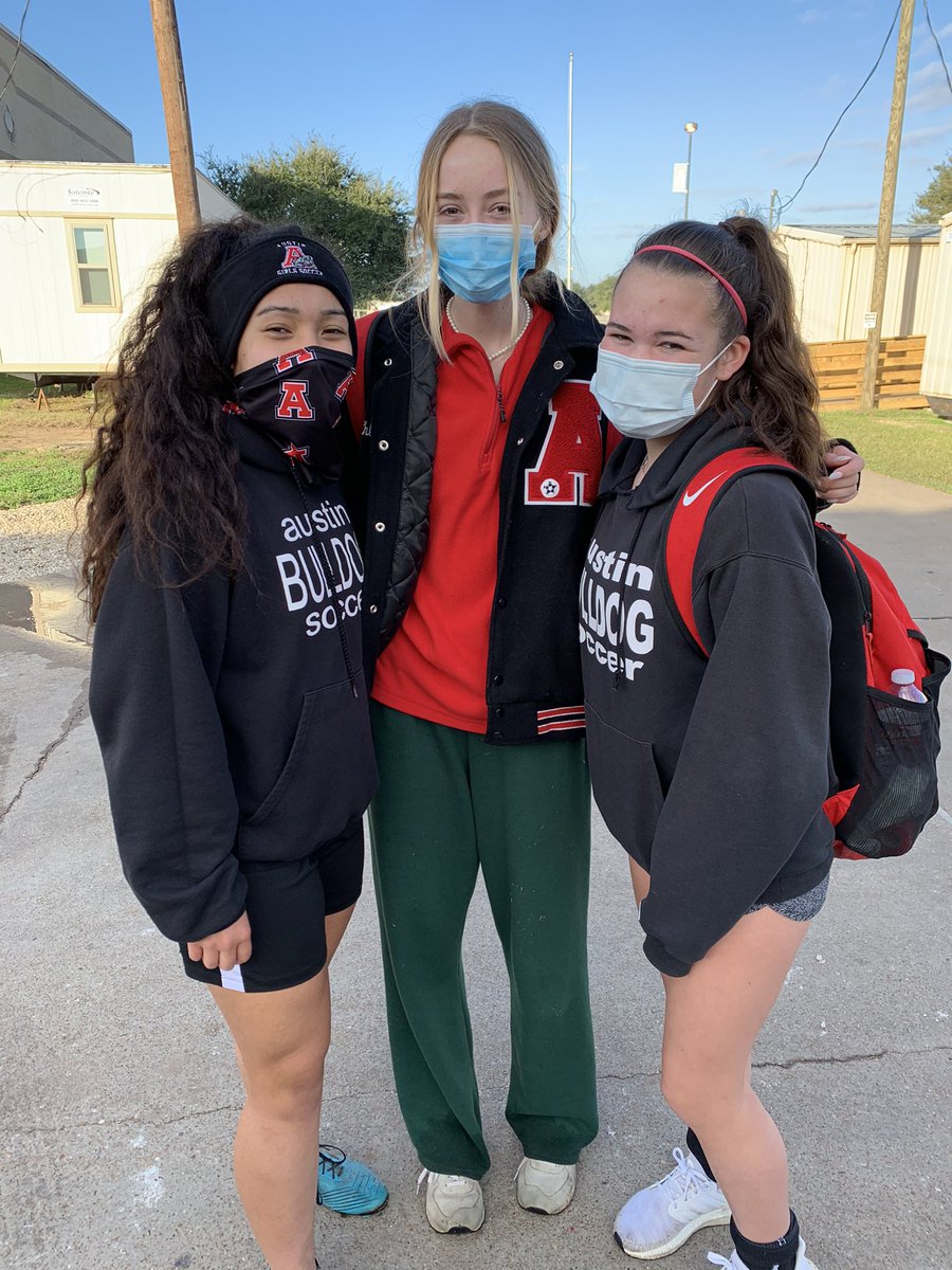 GirlsSoccer_AHS's tweet photo. Congratulations to our three varsity captains, Gabby, Chloe and Delaney! https://t.co/6I0MMbwTyh