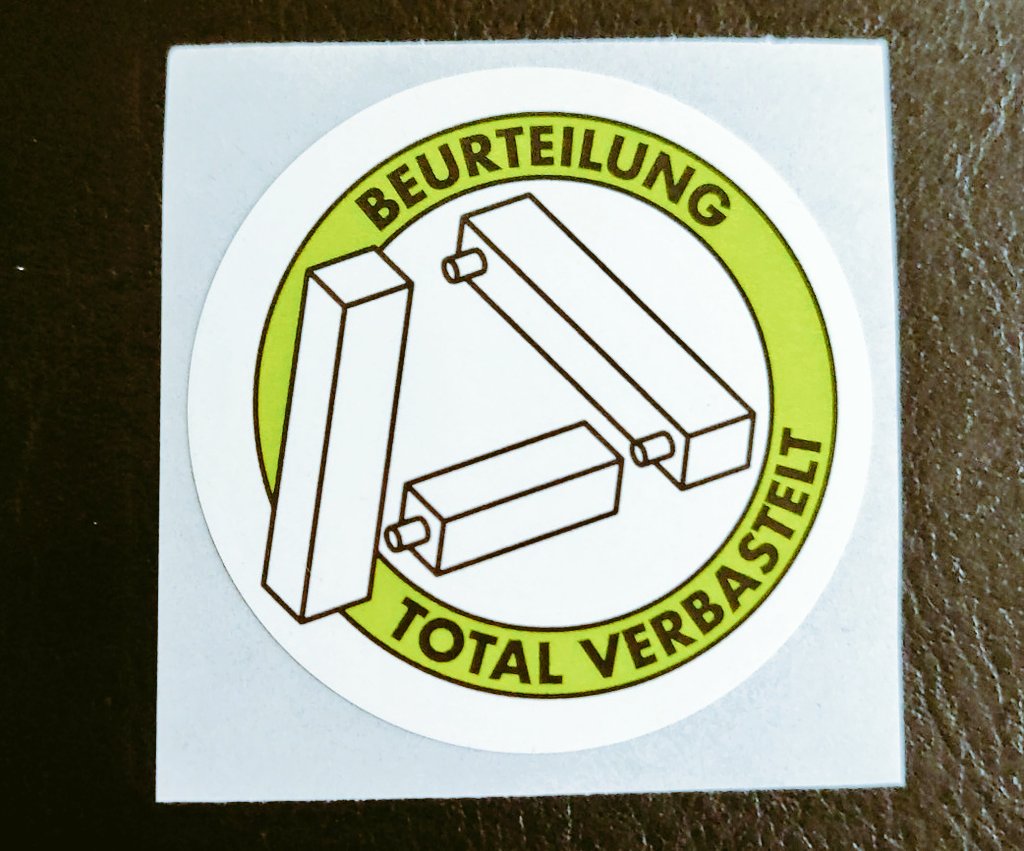 nerdsticker's tweet image. Beurteilung: Total verbastelt

#Stickers #rc3 #stickerexchange