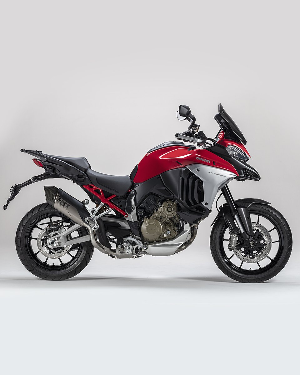 DucatiMotor's tweet image. The collaboration of Ducati &amp;amp; @myAkrapovic brings two exclusive #MultistradaV4 accessories to for unleash its sporty character: the racing exhaust unit &amp;amp; the type-approved silencer increasing performance further. Configure - ducat.it/ConfigureMulti…

#DucatiPerfomance #Akrapovic