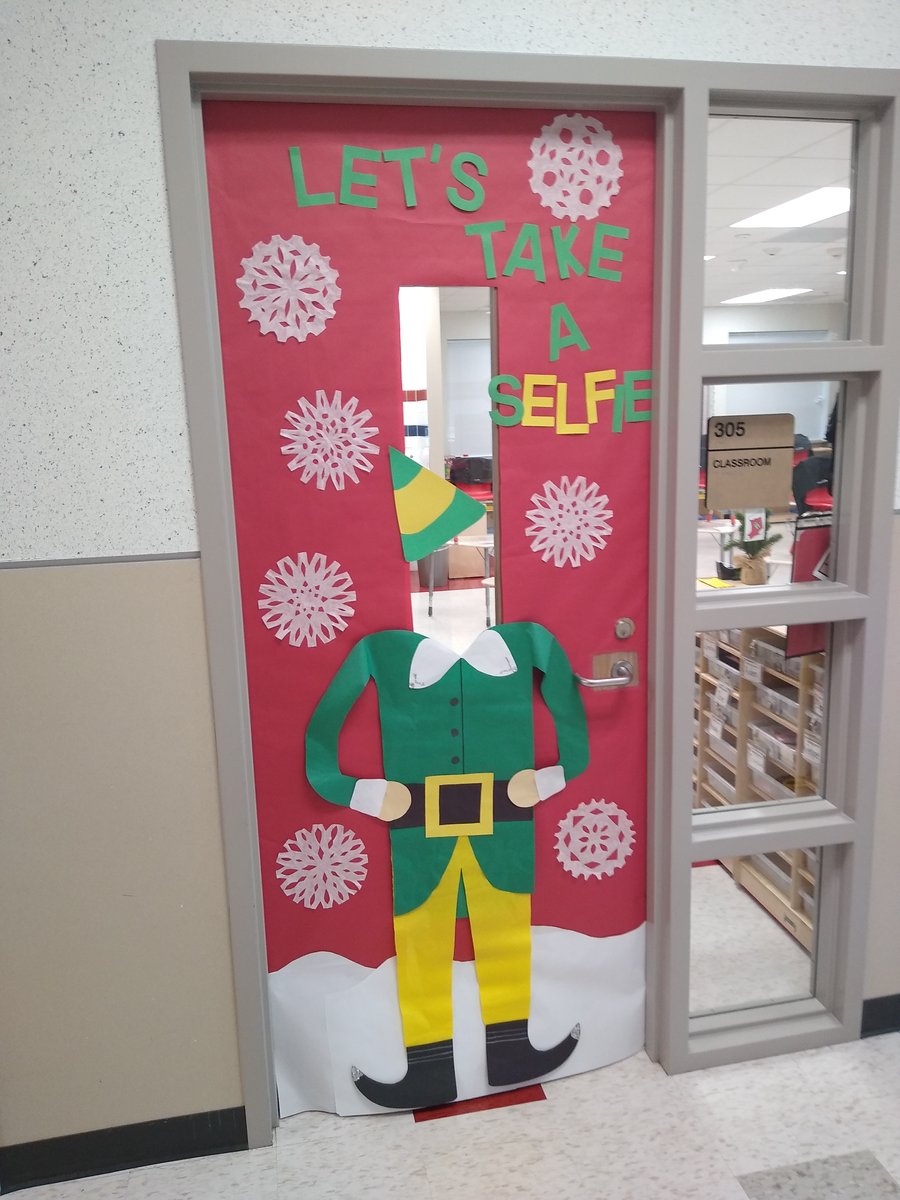 Vardeman_AISD's tweet photo. Our Holiday Door Decorating Contest has had great participation! #pandapride #creativity #VardemanExpress https://t.co/vxe1lqenaX