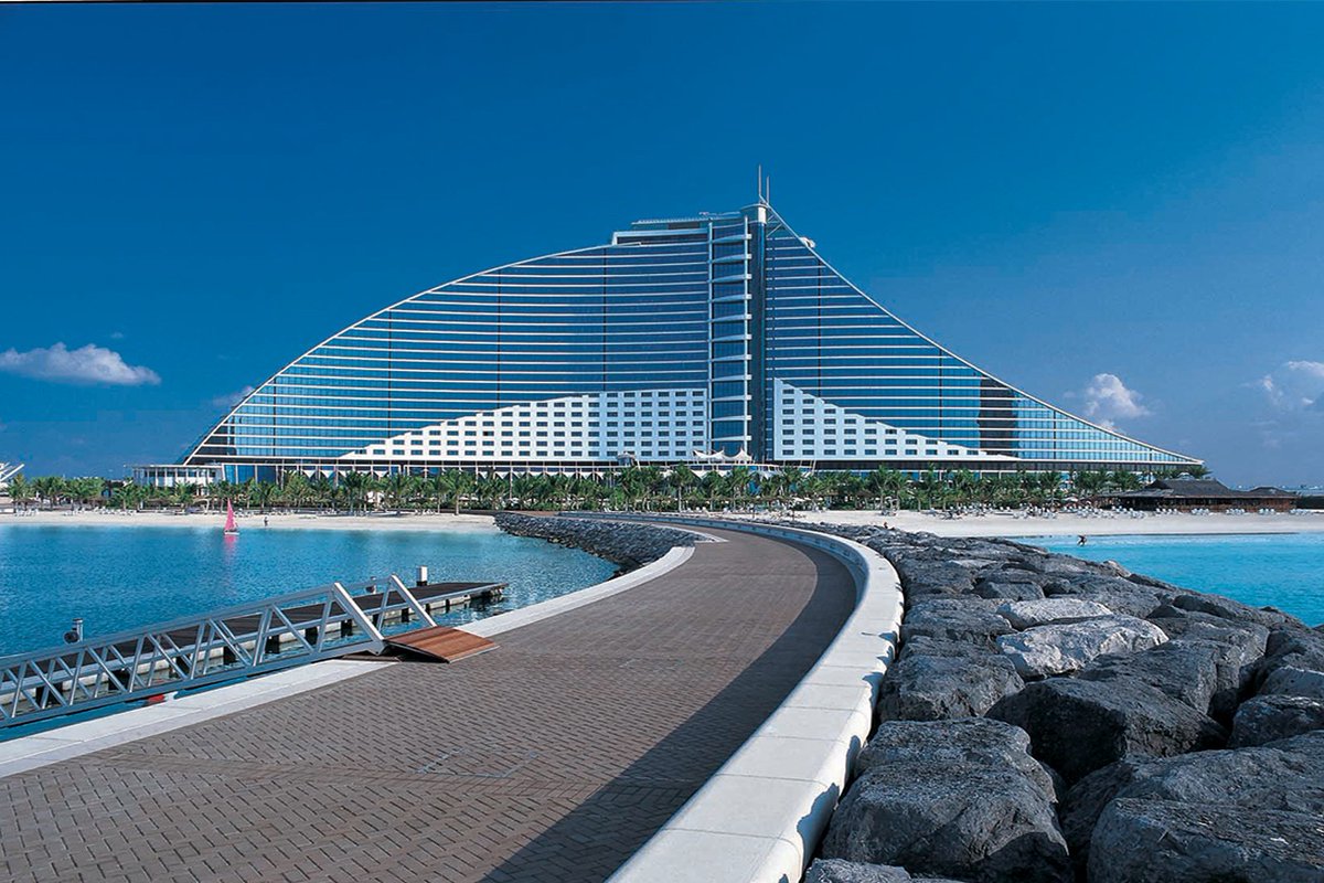 thetravelscoop's tweet photo. #Dazzling #Dubai #luxury break 🏖 3 nights #halfboard w/BA flights from £619pp ✈️ → https://t.co/aVQmKwShyB 🌴 Longer stays available

#5star #JumeirahBeachHotel - #Iconic hotel by the beach 🌅 Ocean #Deluxe room🐪 #travelscoop #PlanAhead #BASale #LuxuryTravel #HotelDeals #wow https://t.co/USa74hbPRF