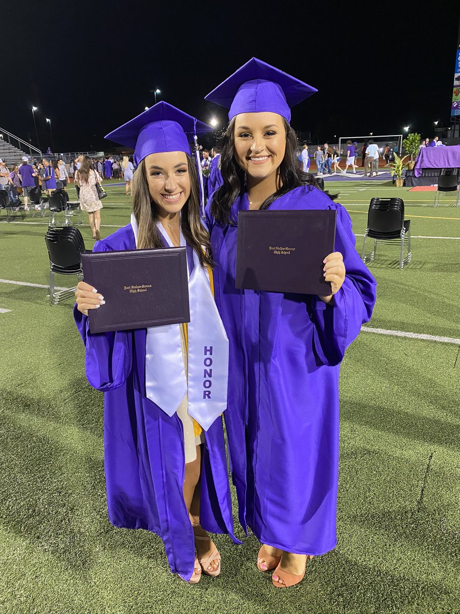 channinghebert_'s tweet photo. Happy birthday bestie!!! I’m so thankful for our many laughs, our shared love for iced coffee, and our lifelong friendship. I couldn’t imagine life without your constant positivity and support. I hope you have the most perfect day!! I love you so so much 🖤🖤 https://t.co/4X8WaTKj5C