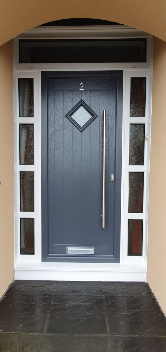 spectrumwindows's tweet image. What a difference a new door makes. This is an absolute stunner 👀 our customers are so happy with it 👏👏👏🎄🎄🎁🎁🏴󠁧󠁢󠁷󠁬󠁳󠁿