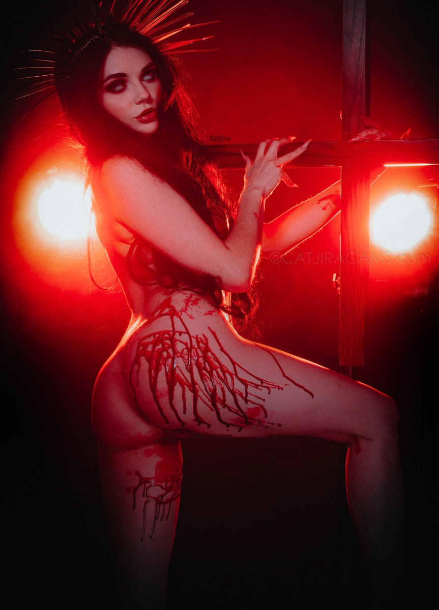 catjiratv's tweet photo. If you need something to celebrate, Jesus’ bday is in a week and I get to meet you in hell if you goin too👼🏻🙏🏻 https://t.co/fx5sSUYAma