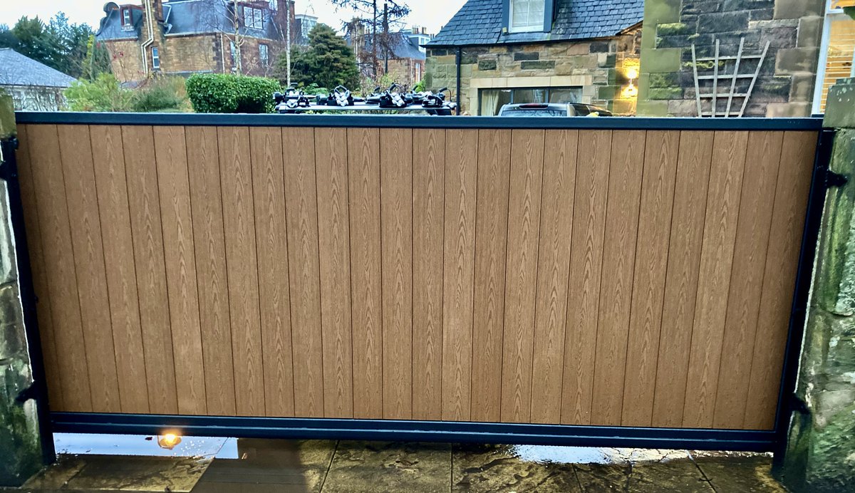 AESScotlandLtd's tweet photo. AES (SCOTLAND) LTD recently installed automatic metal framed composite infill sliding gate.
Automated using a Roger Technology Brushless operator.
#electricgates #automaticgates #drivewaygates #metalframed #rogertechnology #aesscotlandltd https://t.co/FOcMWRAIgh