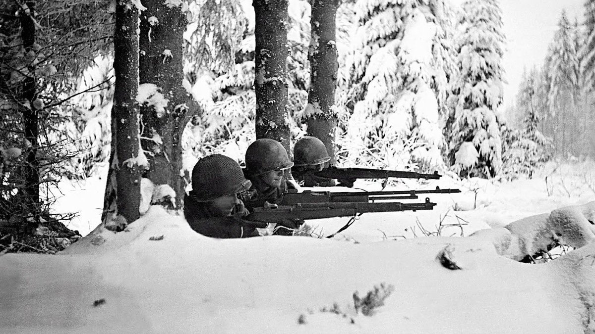 The prior tweets indicate the now rapidly deteriorating position 109th were in.352VGD were now able to deploy their full weight into breaking the stubbornly tenacious resistance of the 109th & their few supporting Sherman’s from the 707th Tank Btl.3)