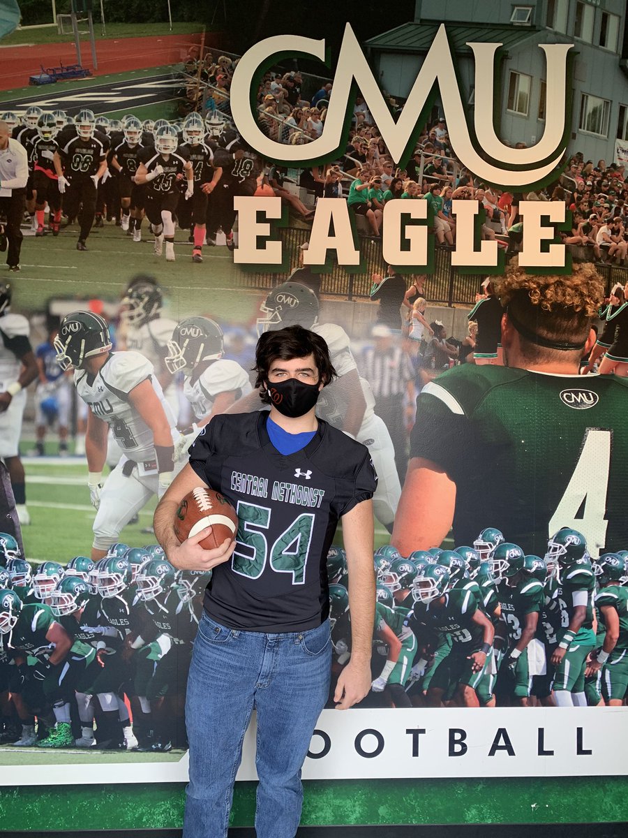 🦅HAD SOME GUYS COME CHECK OUT THE NEST THIS FRIDAY🦅 <a href="/O_bartlett15/">Owen Bartlett</a> @yungshechols <a href="/Matthew4652/">matthew omoresemi</a> <a href="/FitzKeaton/">Keaton Fitzgerald/Coach Fitz</a> 
🔥 #TIME2F1Y 🔥. WHAT ARE YOU WAITING FOR⁉️