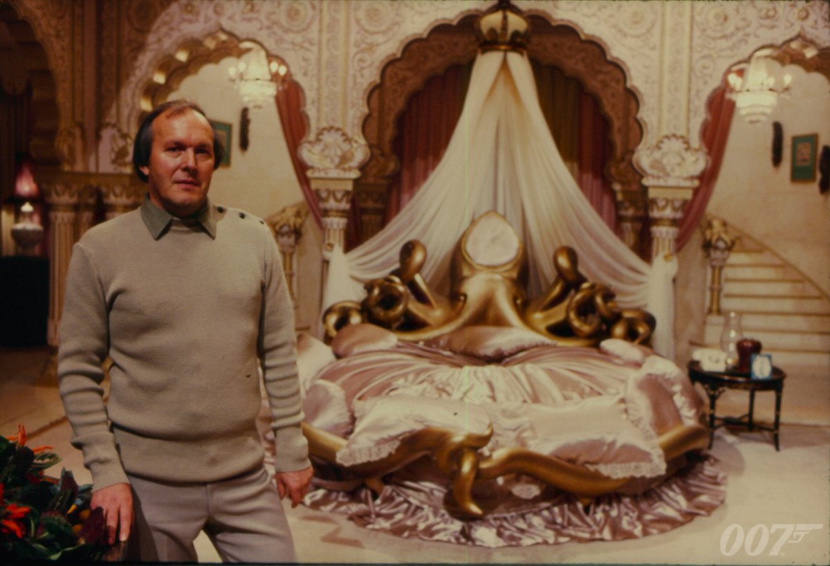 R.I.P Peter Lamont. Production designer for 18 Bond movies and others including Aliens, True Lies and Titanic. #JamesBond #PeterLamont