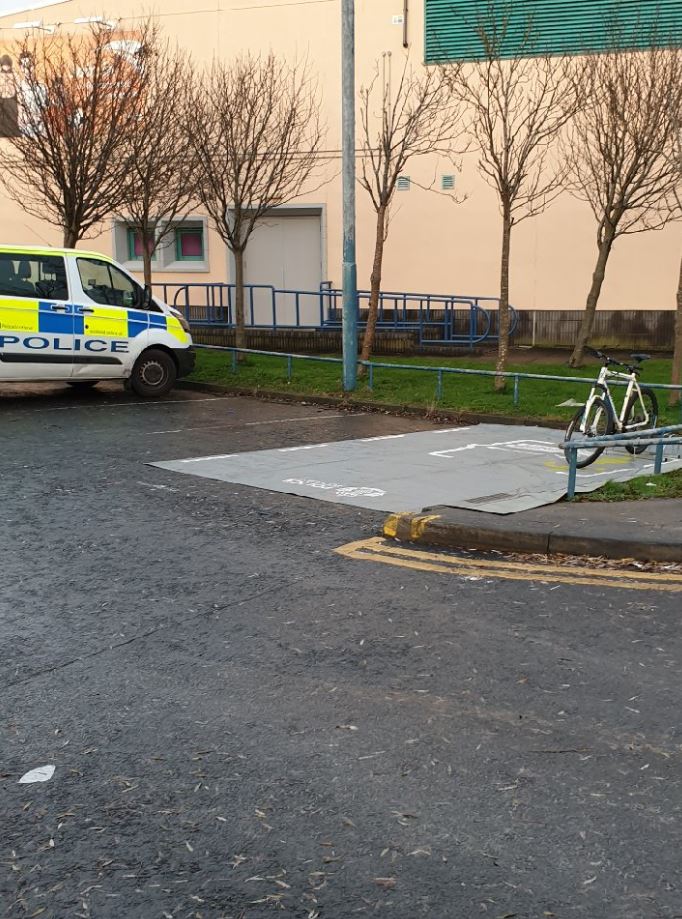 PSOSSEEdinburgh's tweet photo. As part of our commitment to keeping you safe, community officers partnered with @polscotrpu today and carried out checks for #OperationClosePass, #Speeding and #DrinkDriving on #CaptainsRoad & #LasswadeRoad. Enforcement action was taken when necessary. #OpYuletide #SaferSouth https://t.co/nEZNghDyQy