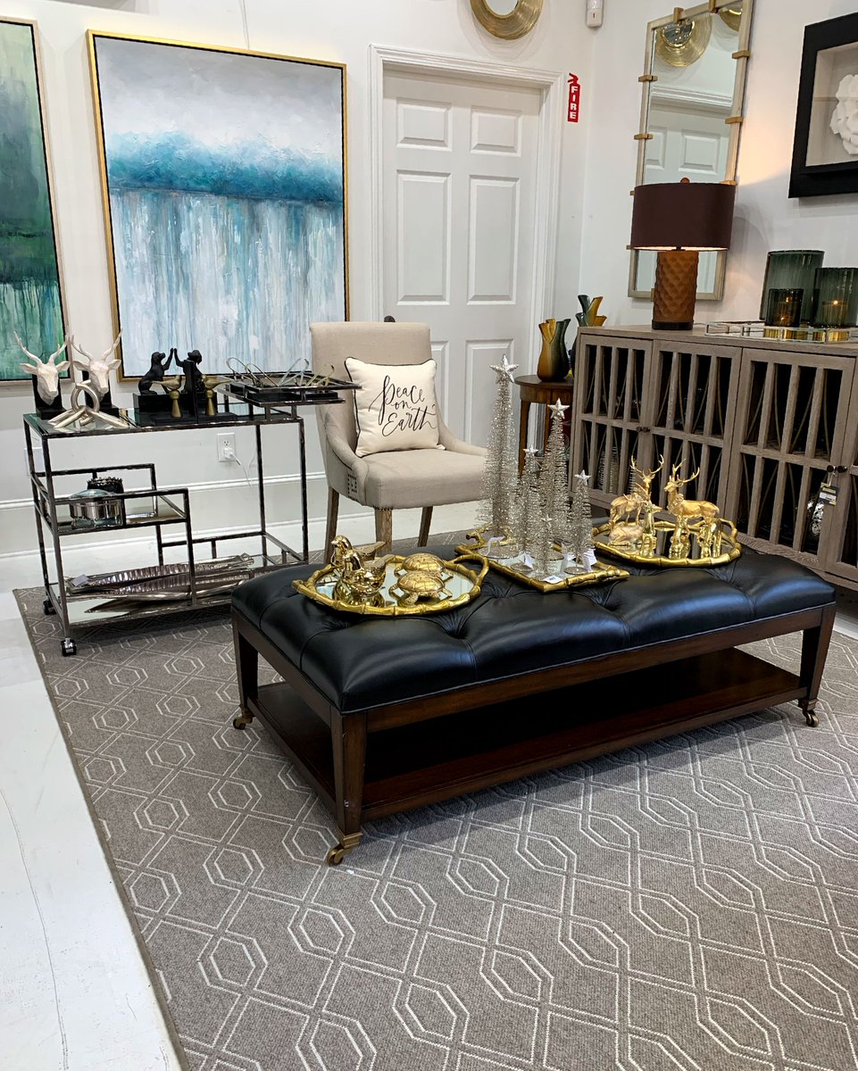 BTTDesign's tweet image. Create the perfect seating area with Bend the Trend items ✨  From furniture to coffee table items to accent pieces, wall decor and more!

#BTT #BendTheTrend #LakeOconee #Greensboro #HomeDecor #InteriorDesign