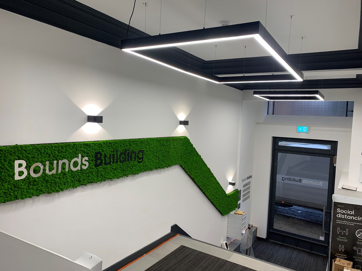 Vantagecon's tweet image. As we near the end of our last full week in the office it’s great to see two of our projects finished up this week. 

The internal refurbishment of the Bounds Building and the external refurbishment of the Smithfield Building. 

Both completed on time and looking fantastic.