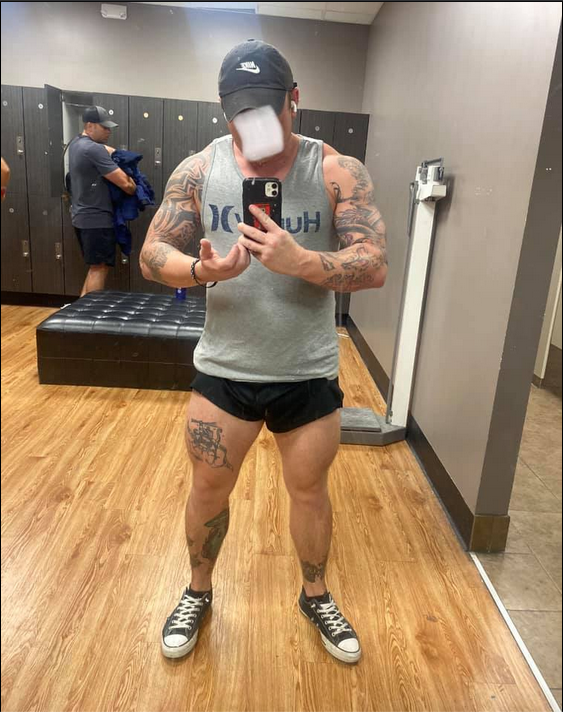 10/ And *definitely* don't post a bunch of dumbass muscle pics that give a really good look at the tattoos you also have displayed in the profile pic for your star-spangled crime-gang.