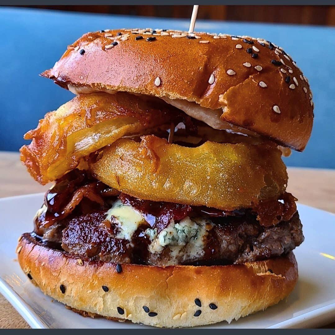 The Pandemic Blues Burger from IG: @trinidadbayeatery 
.
#EatingNorCal #pandemicburger #pandemicbpues #bluesburger #trinidad #eatlocal