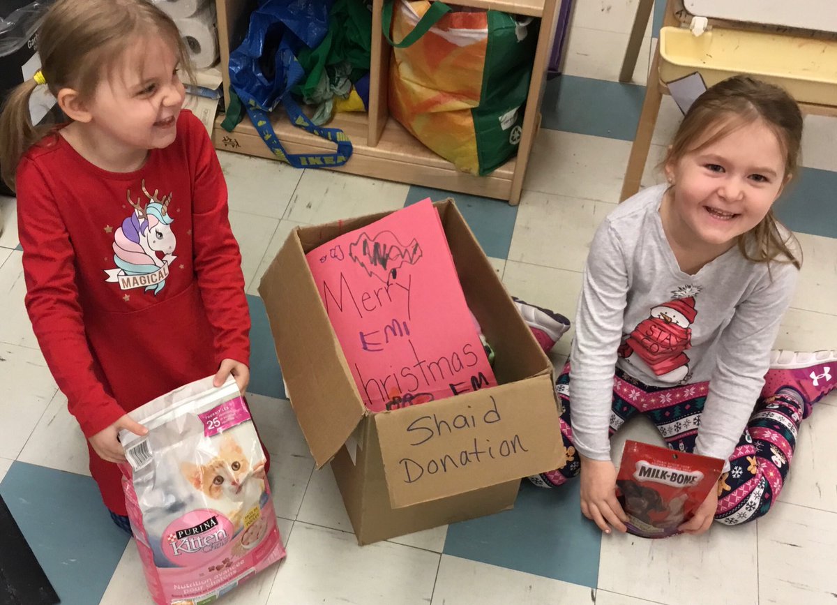 ssrcepreprimary's tweet photo. The PrePrimary’s @HA #SSRCE are becoming aware of fairness and are developing the capacity to act with compassion and kindness. #adayinthelifeofpreprimary https://t.co/HS0ShjYVM2
