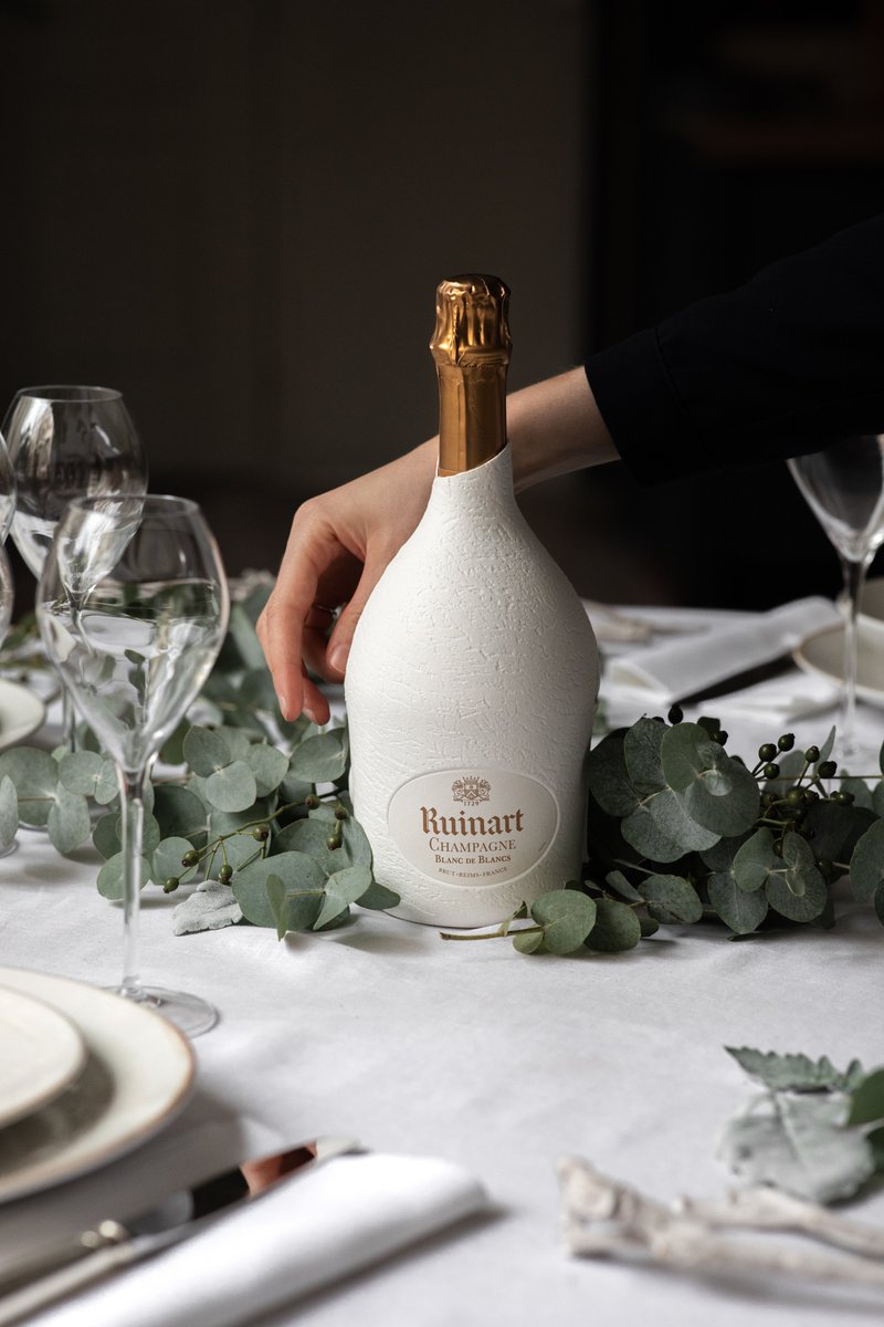 The sustainable design and manufacturing process of the #SecondSkin case led to highlighting the House legacy and the roundness of Maison Ruinart wines, while preserving their taste integrity #RuinartSecondSkin