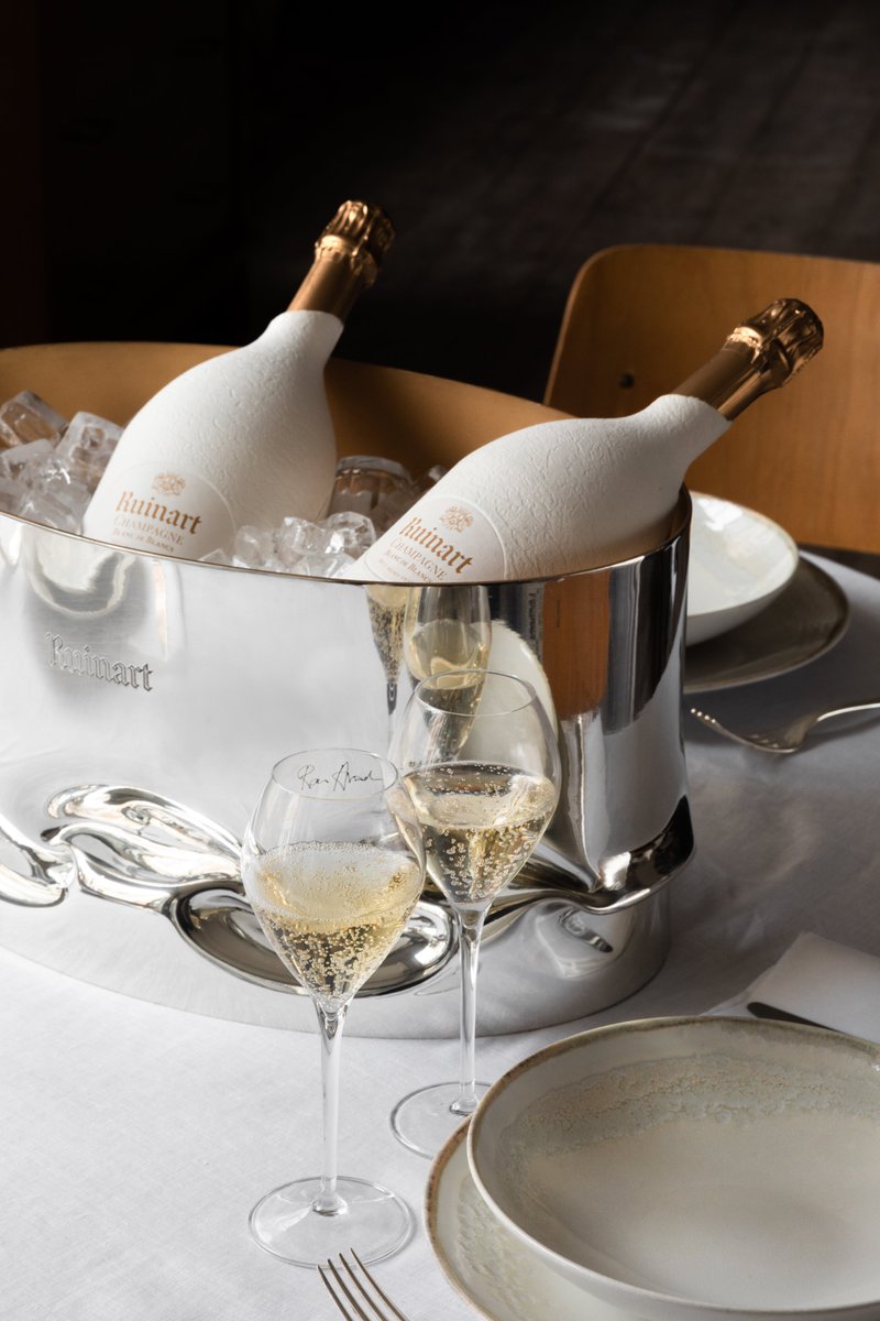 Keep your Ruinart bottle wrapped in its #SecondSkin case until serving. The packaging is perfectly adapted to refrigerated conservation, and even maintains its integrity for several hours when stored in a bucket of ice. #RuinartSecondSkin