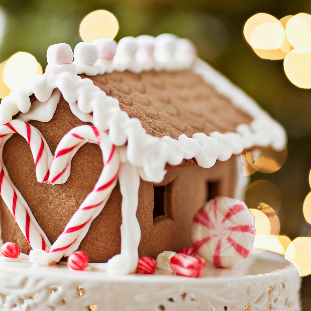 Sip, savor, and shop Savannah's Gingerbread Trail starting in our lobby. Then explore the other festive locations throughout the historic district. #VisitSavannah https://t.co/odMjfrL3Zr