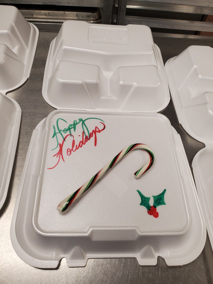 HGHSLunchlady's tweet photo. Preparing our remote lunches with some holiday cheer today! 🎄🎄#MCSSStrong https://t.co/JXyYvD5YCz