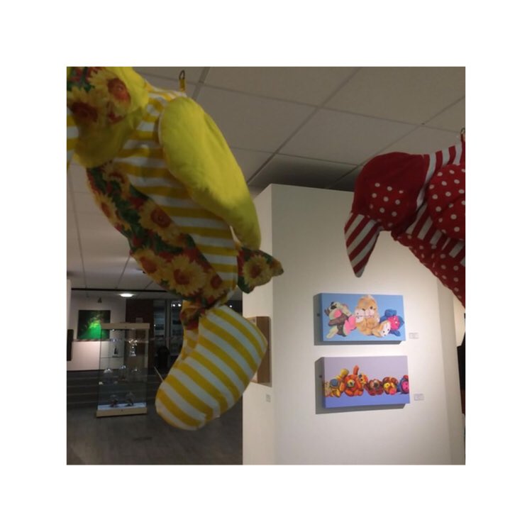 CrossStreetArts's tweet photo. Our @GreenslateJane currently has a solo show entitled ‘In Series’ at @TheWorldofGlass open till the end of January.
#exhibition #art #textiles #paintings #drawings #sculpture #mixedmedia #janefairhurstartist #creativehighlights #soloshow #artist #sthelens https://t.co/xaTttj5nyQ