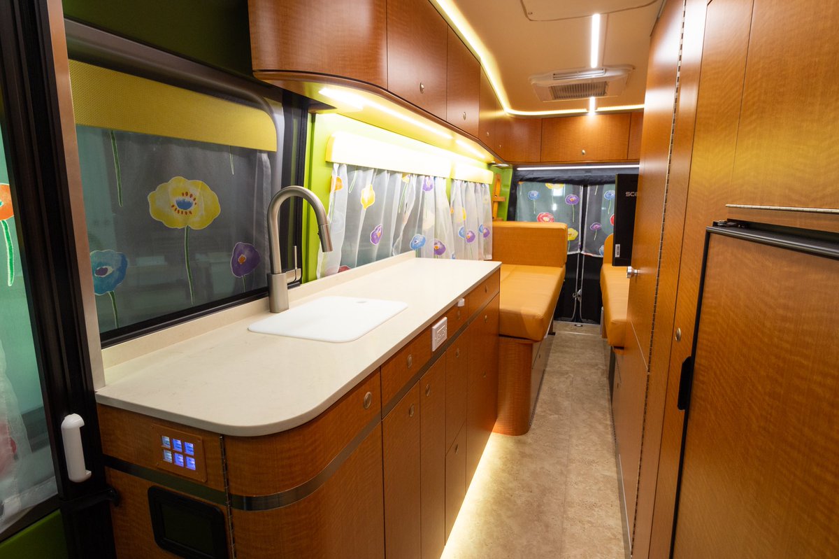 Advanced_RV's tweet photo. As she sold her condo to design a van for full-time living, Leela's owner wanted to create a living space that encouraged her curiosity and love of nature - "Leela is Sanskrit for Divine Play, and I'm back at it again." 

We're eager to share Leela in a video later tonight. https://t.co/GqvDgmRdk7