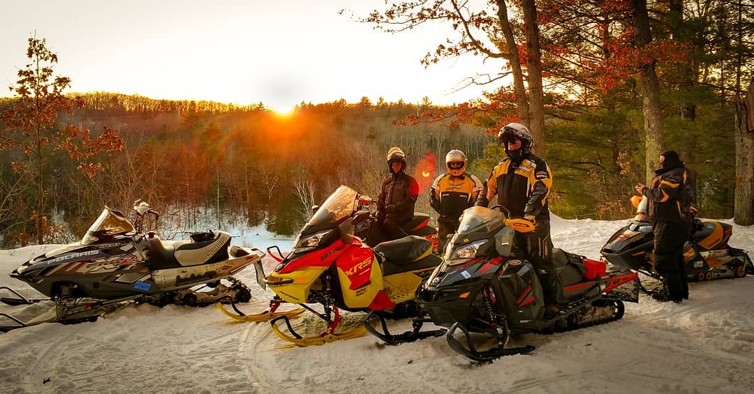 A1. 450+ miles of regional trails calls for sledding! #PureMichiganChat #MyManistee #Snowmobiling 

IG Fan: @winfieldscottcreative