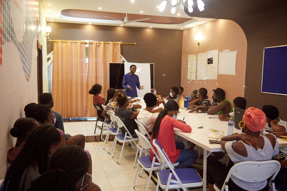 GhanaTechLab's tweet photo. Our startups had a final Entrepreneurship Hustle today. 

#GTLWebDev
#GTLimpact
#gtlincubator https://t.co/Pcrp3wgXPN