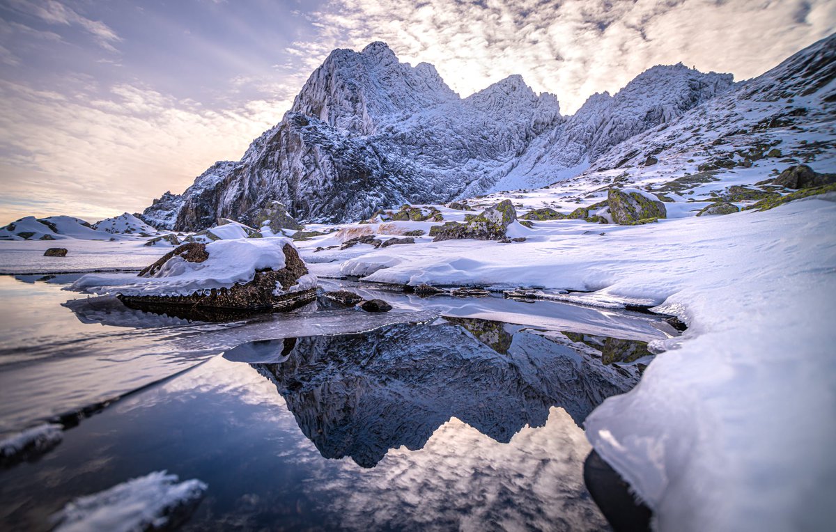 GORSKI_SWIAT's tweet photo. #TATRY z dziś:
🇸🇰#BeautifulSlovakia #beautifultatras #tatryofficjal #aktualnewarunki
- #tatryzgóry fot. Lucia Czetnerova
- #tatryniżne widok fot. Alena Tomanova i Vojtek Benko
- #staroleśnadolina fot. Victor Belicak https://t.co/vnPQY5jH6I
