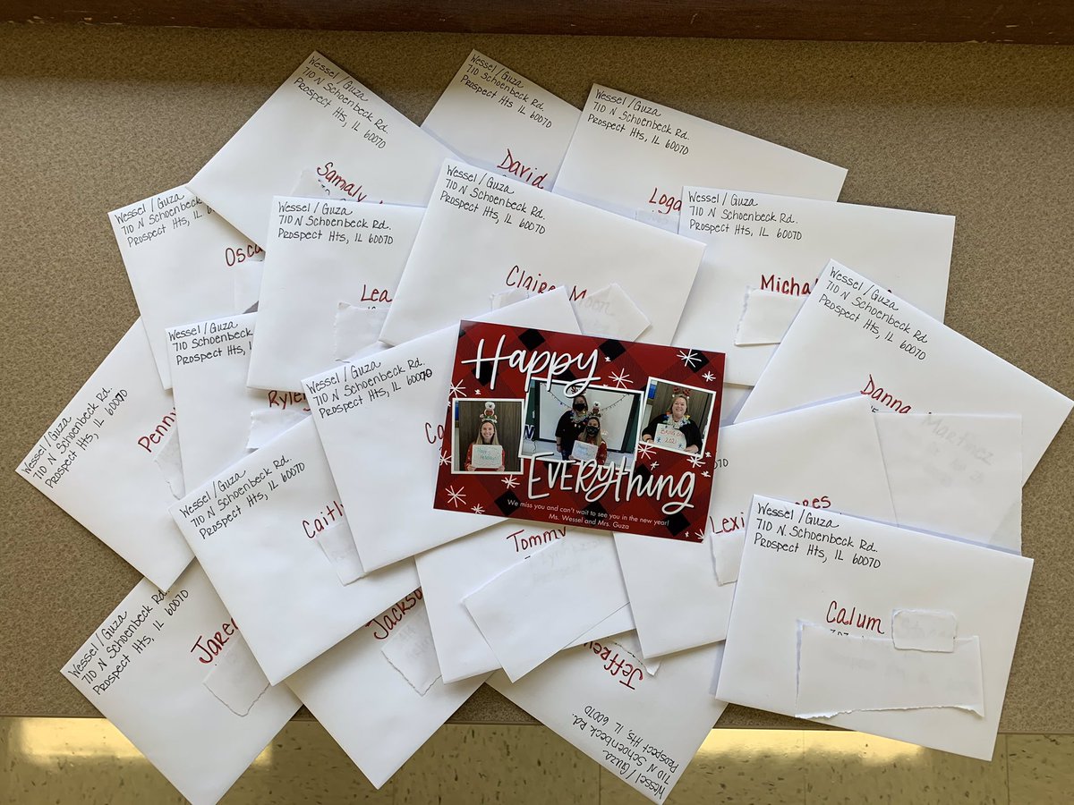 MissWessel5's tweet photo. Fifth graders are getting a surprise in their mailboxes this week! Mrs. Guza and I loved spreading a little holiday cheer to our 5th grade family!! #Proud2BD23 #SullivanRocks #BetterTogether @D23Sullivan @PHSD23 https://t.co/64C0XAz9C5