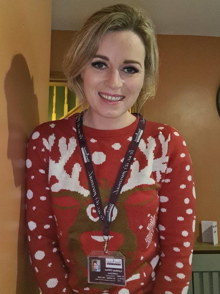 Some more of our amazing #CAREGivers who went red for the #bealittlestar Christmas Appeal in aid of <a href="/SVP_Ireland/">SVP - Ireland</a>
 today ❤️ #redtowork