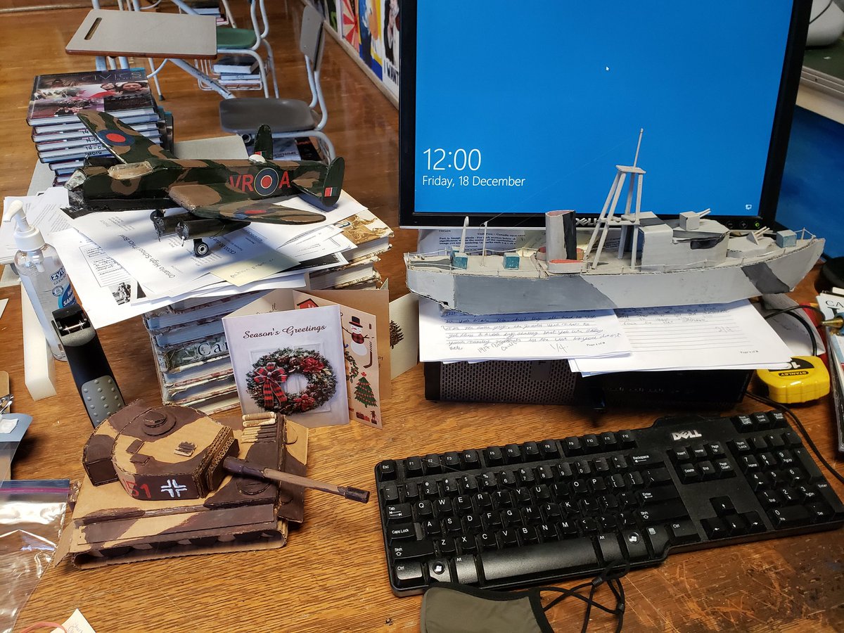 examinehistory's tweet photo. Good bye desk ... I don't know when I'll see you again. https://t.co/wSkG60Ile4