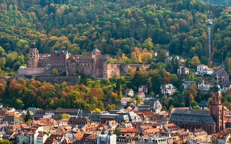 LPJHeidMann's tweet photo. Mon Heidelberg en 10 photos https://t.co/ntpD6rv9NV https://t.co/zHeOxYKaCv