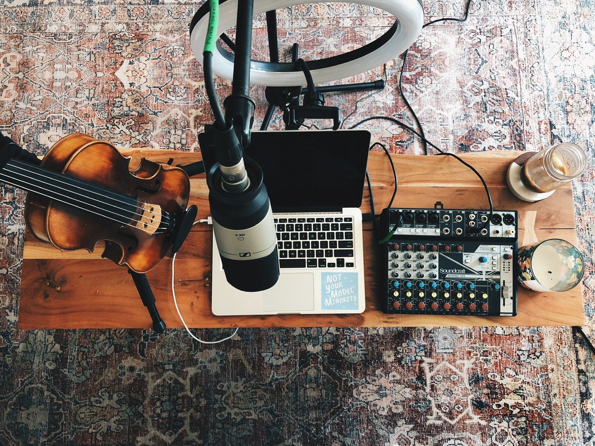 Beyond recording and audio production, #Soundcraft mixers are also great tools for distance learning. Treating her students to excellent sound, IG user graceplaysviolin relies on a Soundcraft #Notepad12FX mixer and USB audio interface. Thanks for sharing, Grace!