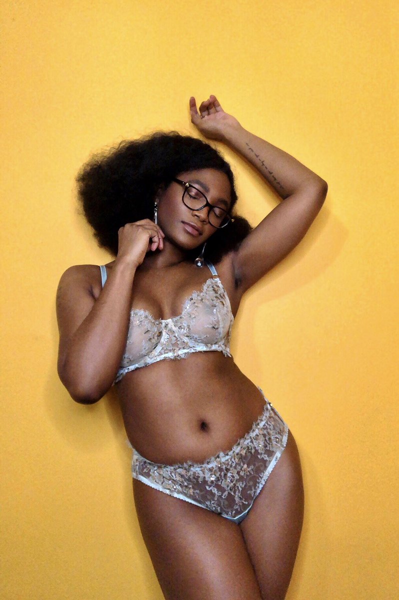 What does a $1,000 lingerie set look like? Here is the <a href="/KarolinaZL/">Karolina Laskowska</a> “Eos” bra + brief, made in Norway, designed &amp; sold exclusively for <a href="/JanesVanity/">Jane's Vanity</a>.

Left photo is the set on mannequin, courtesy of Karolina. Right photo is the set on me. (Taken by <a href="/Tigzy/">Tigz Rice - Photographer (She/Her)</a>).

janesvanity.com/products/karol…