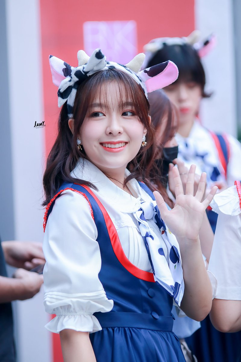 48Jamy's tweet photo. มา มา มิวววววววว~~❤️

#MewnichBNK48 #BNK48 #Jamy48 #SamePsK 
#มามาลานมิลค์แลนด์ #fromfarmtoyou  
#MilklandxBNK48 #Milklandstory https://t.co/Cl2RjBP0GK