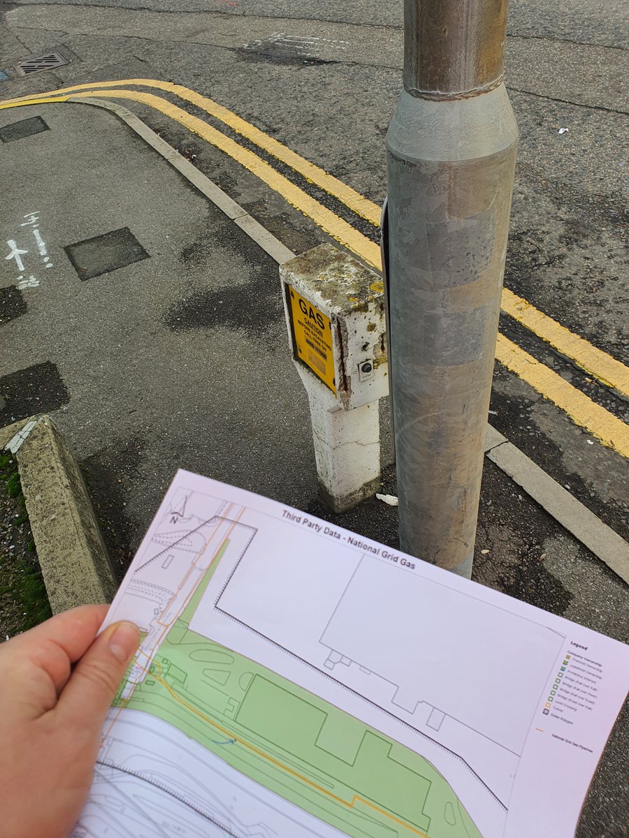 This was the plan – get to site. Review the structure with civil engineers and overhead line engineers. Also whilst there try to find out the practicality of installing a new structure if we can’t save). This second bit – involved mapping on site the gas mains routes. (5/9)