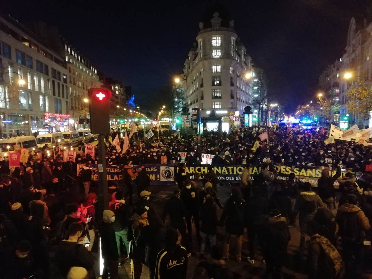 MSolidarites's tweet photo. Pour la régularisation de tou.te.s les sans-papiers
Pour un logement pour tou.te.s
Pour la fermeture des CRA.
✊🏿✊🏽✊🏾✊✊🏻 https://t.co/EPoUTNPPSJ