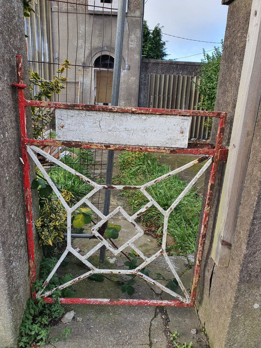 on derelict list, for sale recently so it becomes someones home in Cork city soonNo.221  #HousingForAll  #regeneration  #wellbeing  #economy