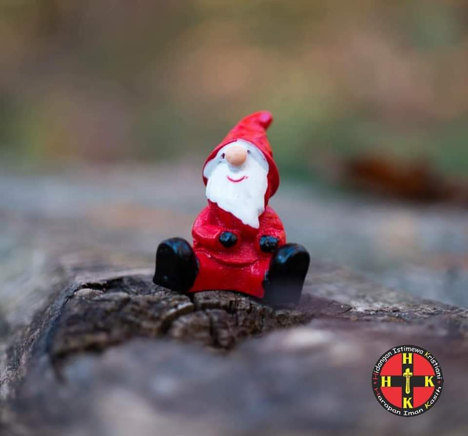 JostKoko's tweet photo. Countdown to Christmas (6)

Bapa Pengasih...
Bantulah kami mengingat kelahiran Yesus spy kami dapat mengambil bagian dlm nyanyian para Malaikat, kegembiraan para gembala &amp; pujian para Majus...

Tutuplah pintu kebencian &amp; bukalah pintu cinta kasih di seluruh dunia.... https://t.co/JUCpzRgdcN
