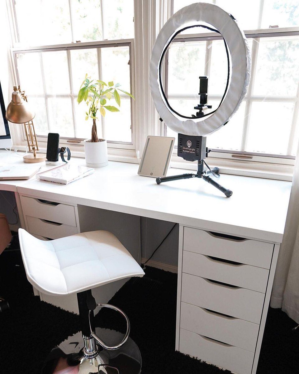 Diva Ring Light (@divaringlight) on Twitter photo The Diva Ring Light Mini Desk Tripod π
πΈ <a href="/alexismichael/">Alexis Michael</a>
π‘ Learn more at DivaRingLight.com π
#divaringlight #ringlight #makeup #makeupartist #makeuptutorial #makeupdesk #desksetup #makeuporganization #makeupvanity #vanity #vanitymirror #vanitydecor #makeuplook #makeup The Diva Ring Light Mini Desk Tripod π
πΈ <a href="/alexismichael/">Alexis Michael</a>
π‘ Learn more at DivaRingLight.com π
#divaringlight #ringlight #makeup #makeupartist #makeuptutorial #makeupdesk #desksetup #makeuporganization #makeupvanity #vanity #vanitymirror #vanitydecor #makeuplook #makeup