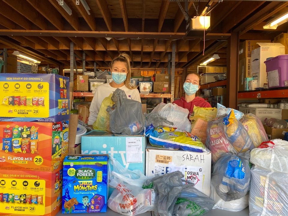 statesystem's tweet photo. The @BloomsburgU Student Nurses Association teamed up to help the Ronald McDonald House in Danville & the BU Women’s Resource Center during these hard times. #systemsuccess
Check out more #giving highlights. ➡️https://t.co/xOyVVoOePO https://t.co/4MbFRVjdfP