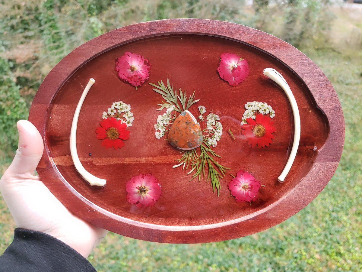 AcryptidA's tweet image. hi i just want yall 2 see these beauties again tbh 😍🖤

Tell me your favorite &amp;amp; I'll give you a fun fact about the piece!!! 💕