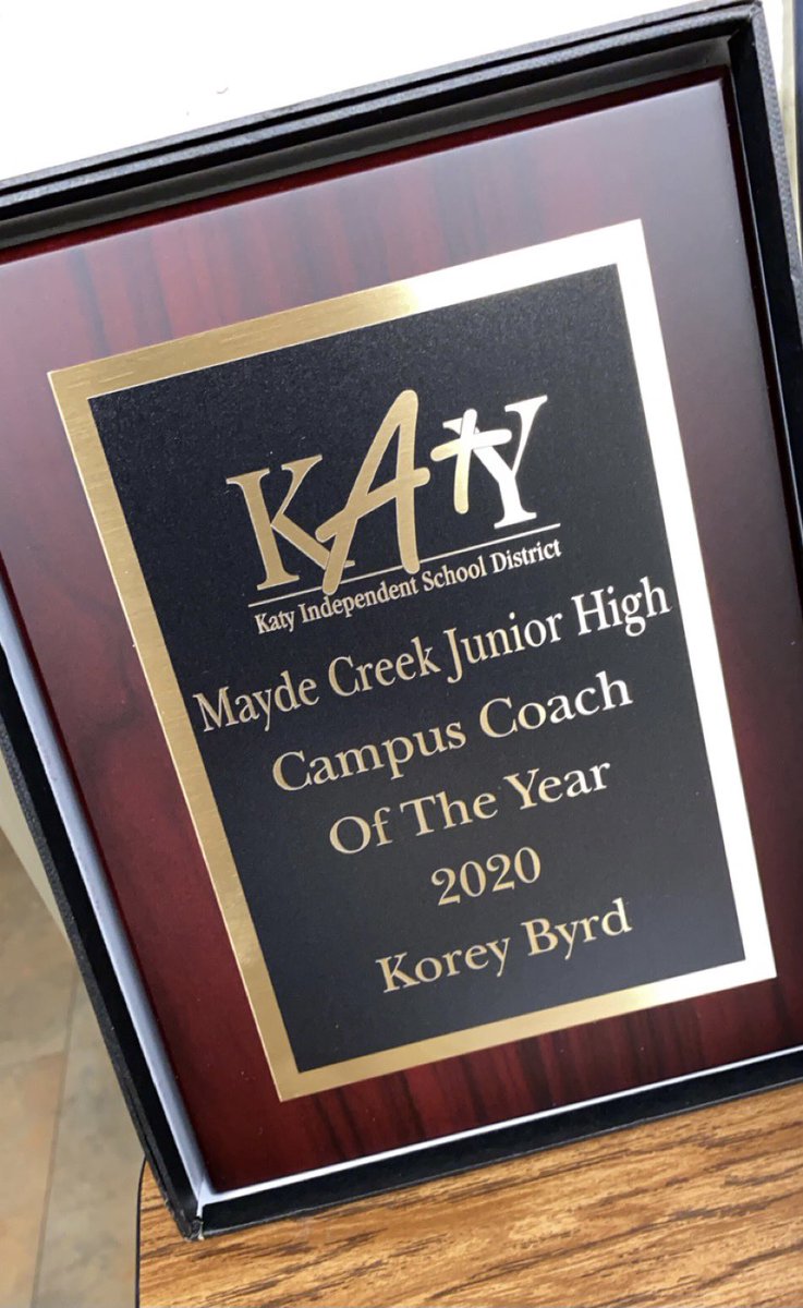 CoachByrd323's tweet photo. A thank you to @MCJHGators and @KatyISDAthletic  nominating me for 2020 Campus Coach of the Year! Great honor🙏🏽🙌🏻 https://t.co/0fqpDKapXI