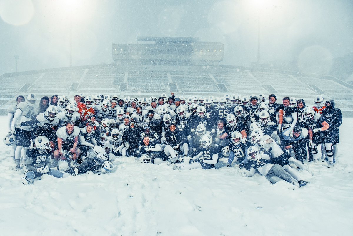 It's always football weather 🌨🏈 #FootballFriday

#RoarLionRoar | #OnlyHere