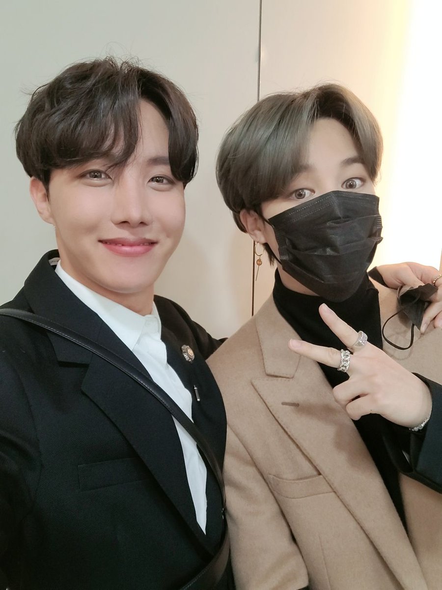 jhobics's tweet photo. babies 🥺 https://t.co/7yZzFEN9tN