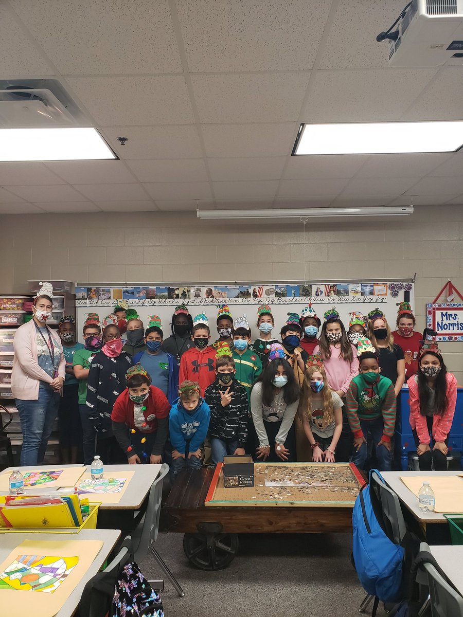 Happy Holidays to my sweet kiddos!
<a href="/HumbleISD_MBE/">Maplebrook Elem</a> 
#mbebears2020 
#mbeisfamily