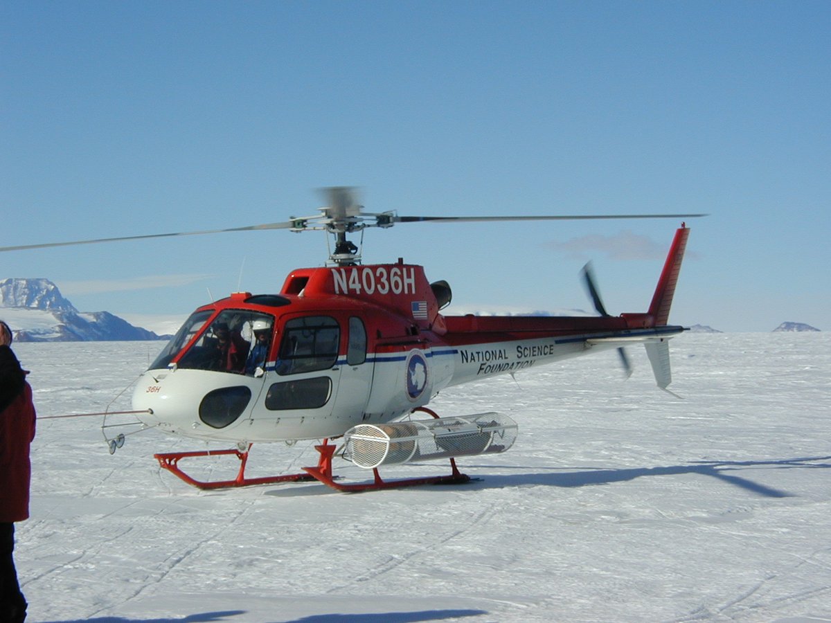 OTD 12-18-2000, a few members of  #ANSMET2000 team got a helicopter ride to nearby Derrick Peak, where some iron meteorites had been found previously