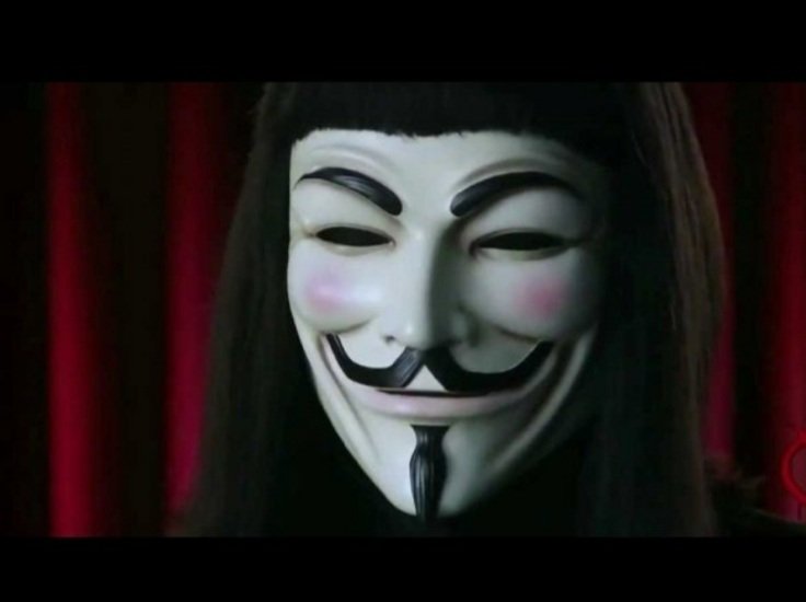 Themis2285's tweet photo. Uzunca bir süre maske takarsan , altında ki kişiliğide unutursun.
Vfor Vandetta 
#1ReplikYaz https://t.co/ENtrac91gW