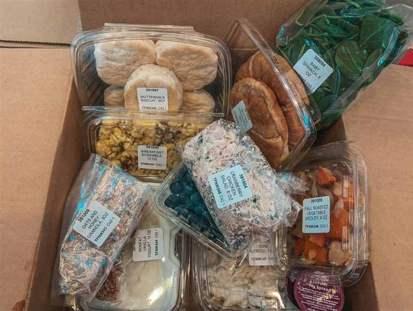 While regular meal distribution will be closed during the winter break -- Dec. 21- Jan. 1, one-week meal boxes will be available at 16 meal locations on Dec. 21 and 29. Learn more: buff.ly/3gRhPyr #SPSConnects