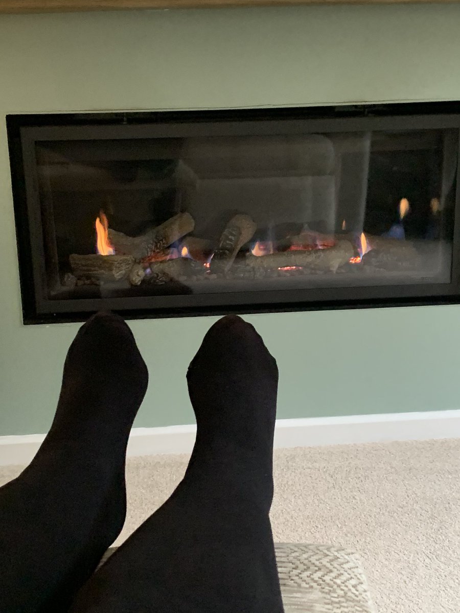 joycerendell28's tweet photo. Time for feet up after 42 years teaching in three different counties. https://t.co/UWPXXAsCI1