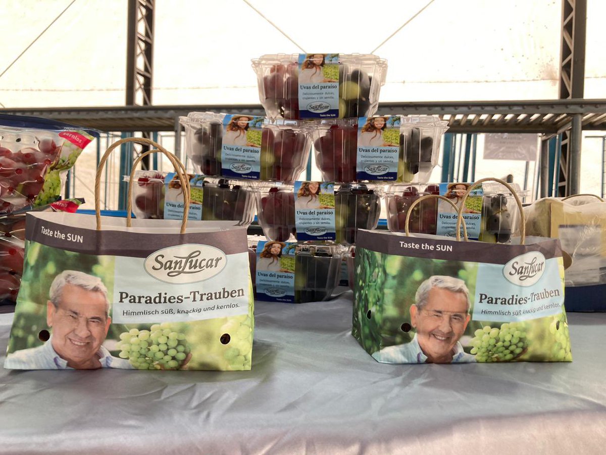 Las Unidades de Producción Agrifrutti y Quilziolli han demostrado que el trabajo en equipo da grandes resultados. Sus exportaciones han incrementado, y hoy les entregamos el certificado de #BPAEcuador para que continúen abriendo mercados nacionales e internacionales.